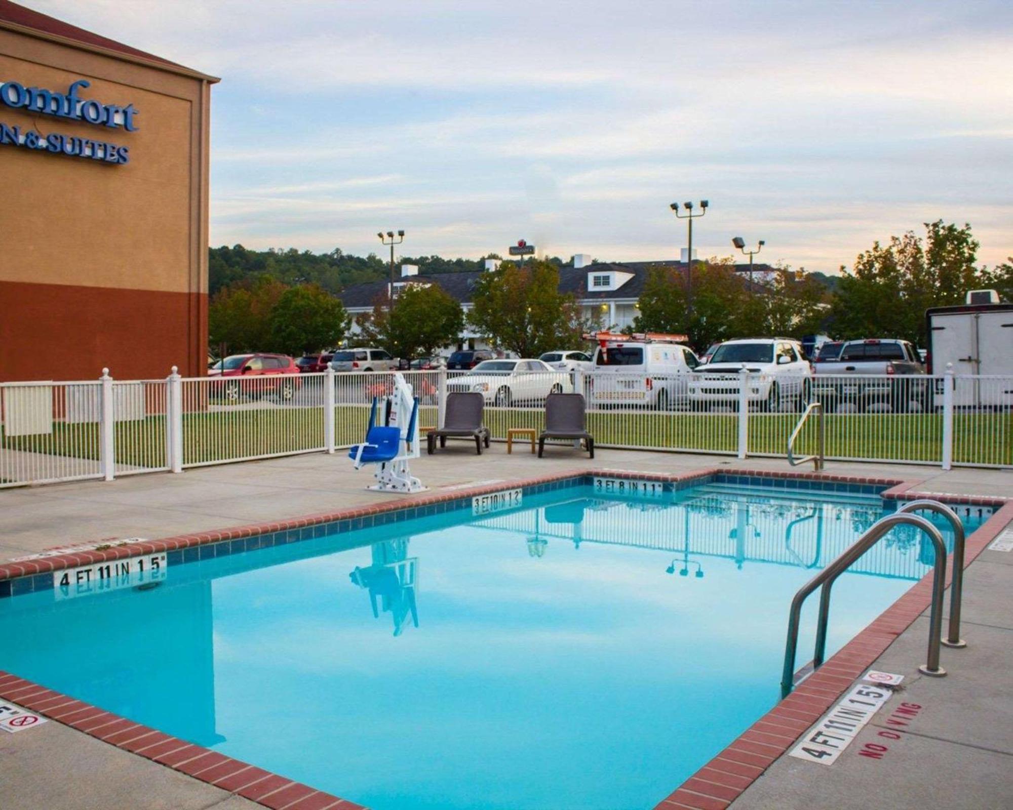 Comfort Inn & Suites Trussville I-59 Exit 141 Exterior foto